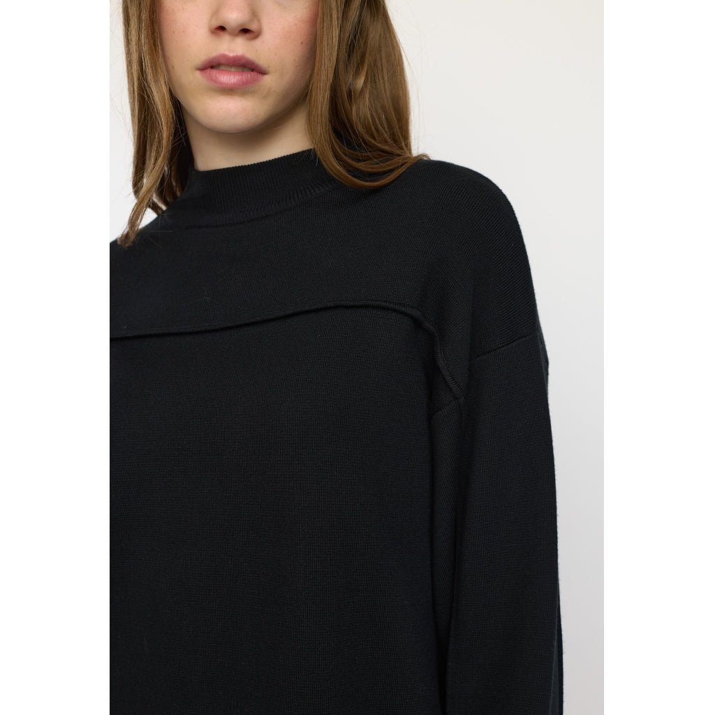 Soft Rebels Henrietta Strik T-neck Sort