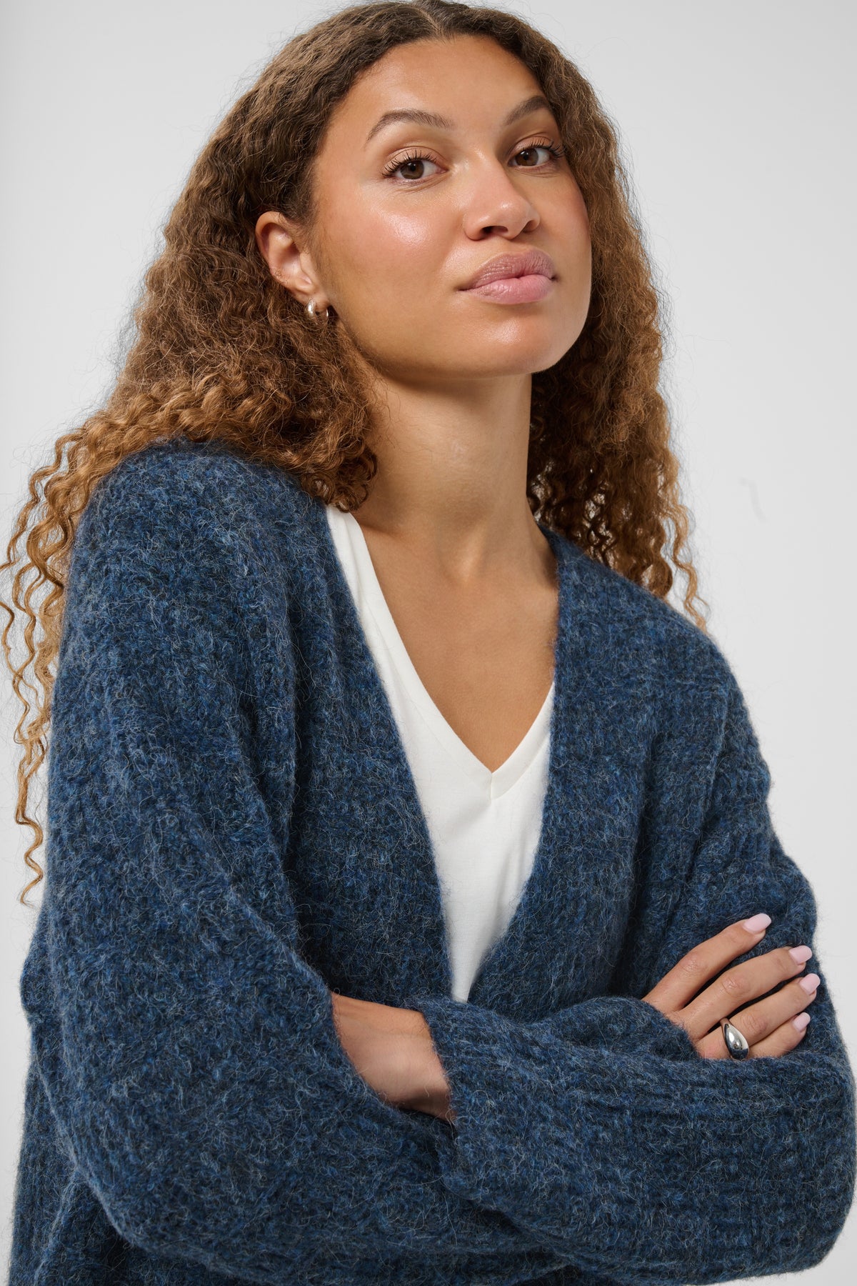 KAFFE Kikki Cardigan Graphite Melange Blå