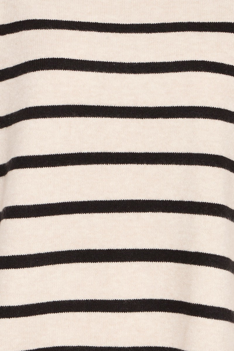 Fransa Bitte Strik Poncho 1 Stribet Limestone Hvid Sort