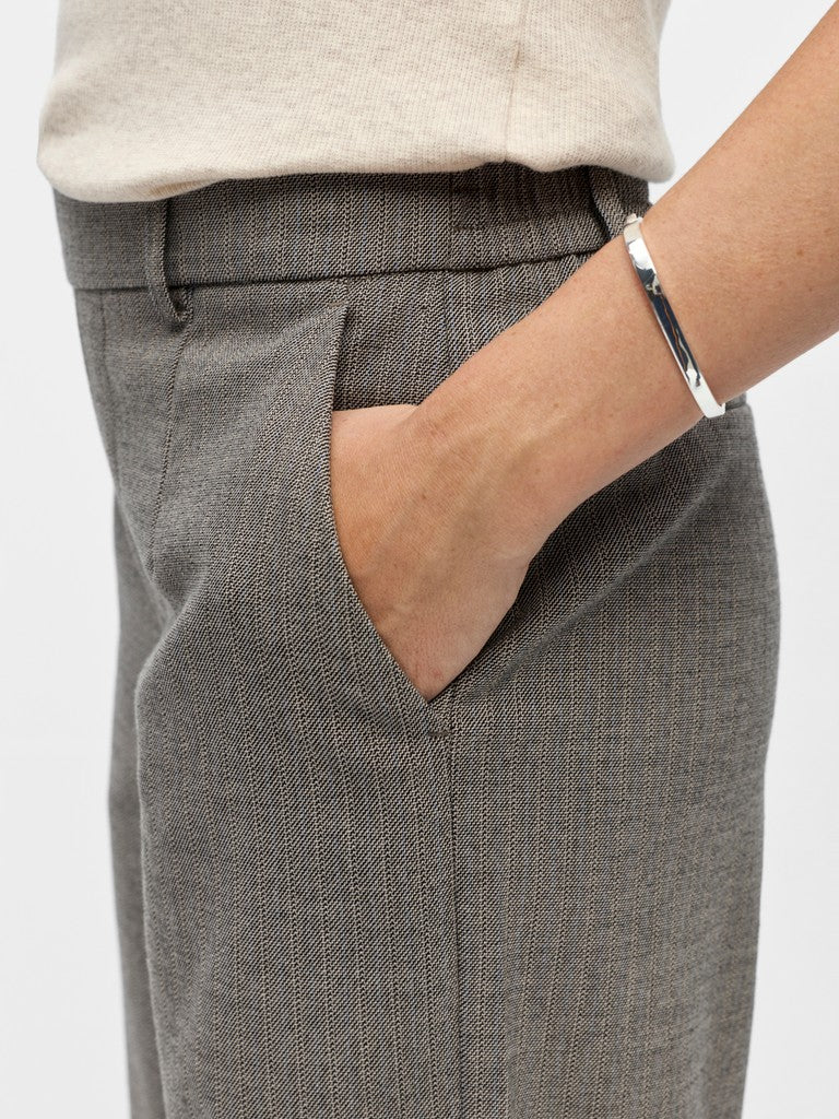 OBJECT LISA Wide Buks Grå Thin Beige