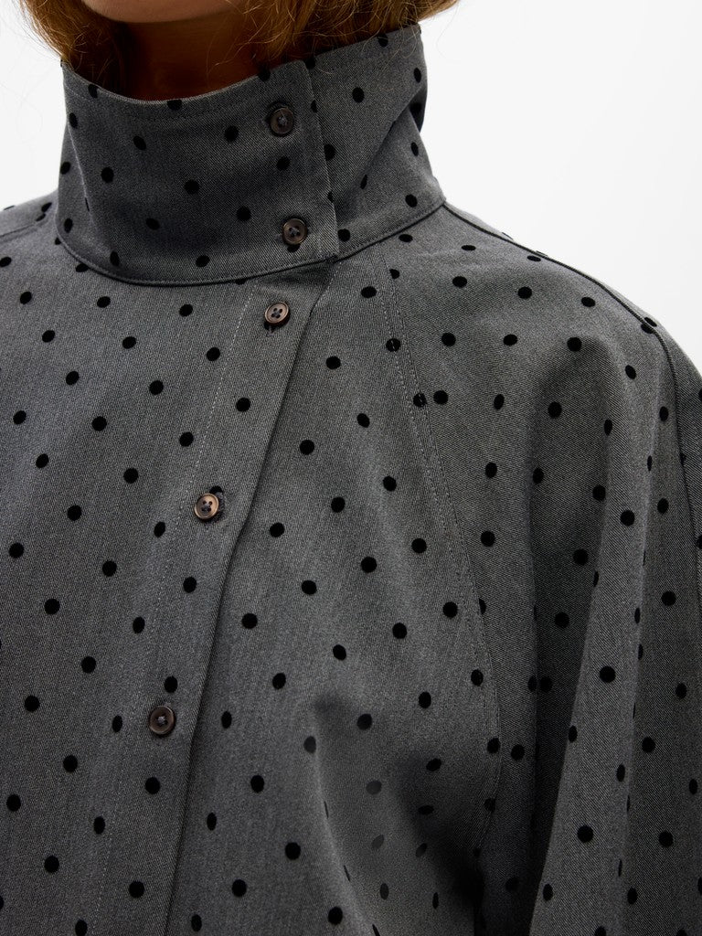 OBJECT MAXINE Skjorte High Neck Gunmetal Prikker Sort