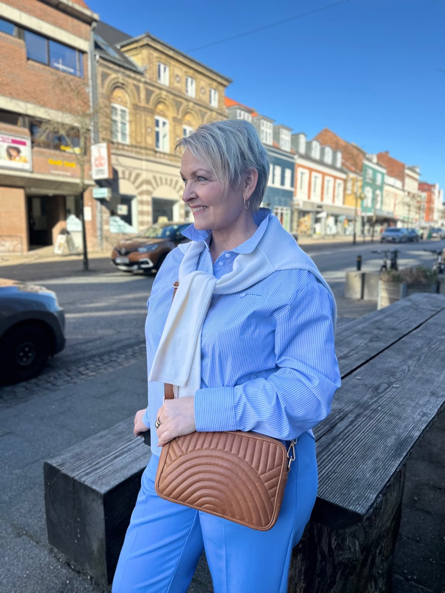 KAFFE Sofie Skjorte Stribet Hvid Blå