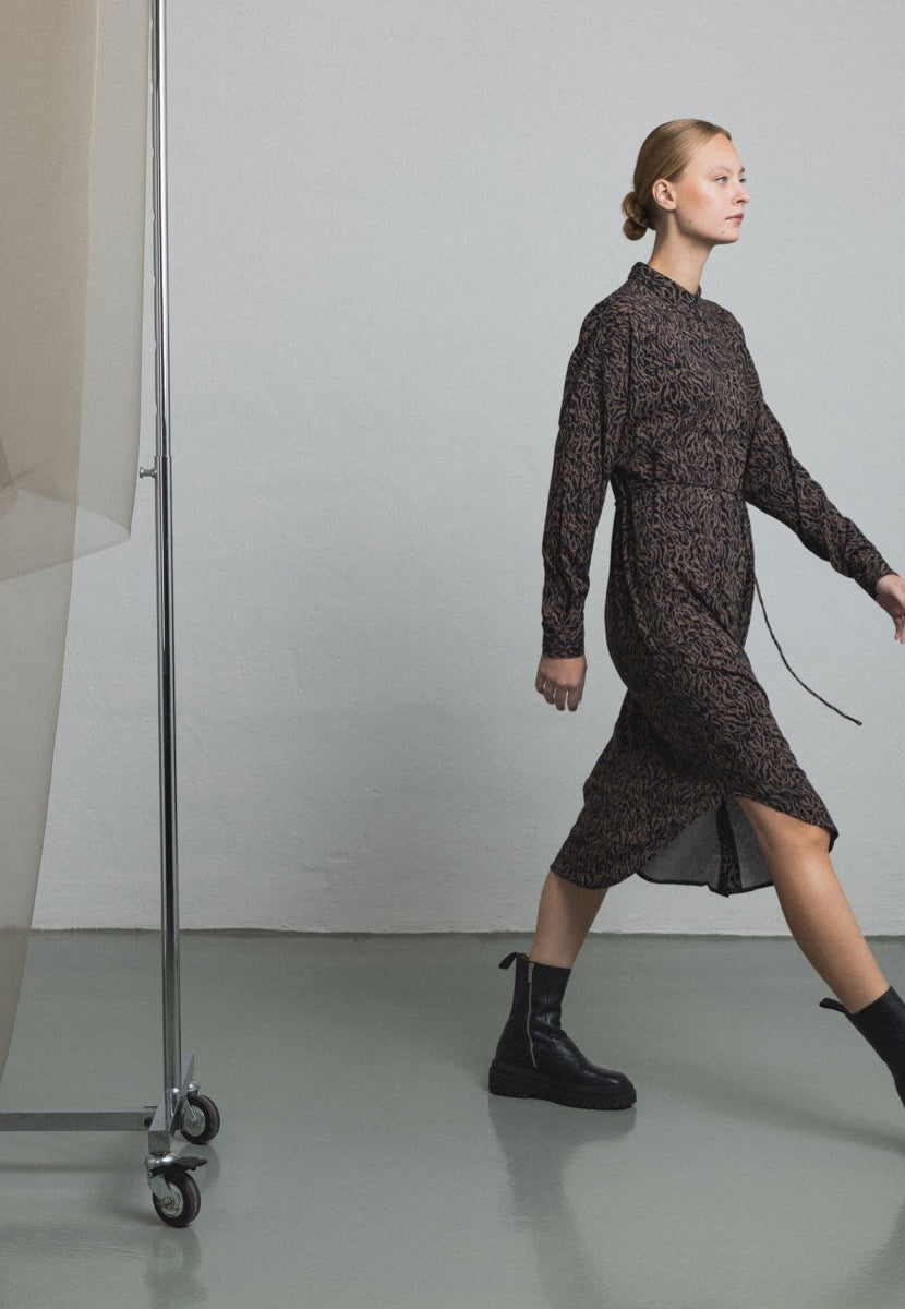 Soft Rebels Freedom Midi Skjorte Kjole Dyre Print Kaffe
